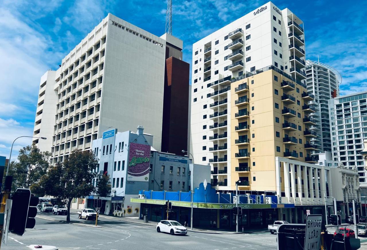 Wallaby Backpackers Hostel Perth - Note - Valid Passport Required To Check In - Buitenkant foto