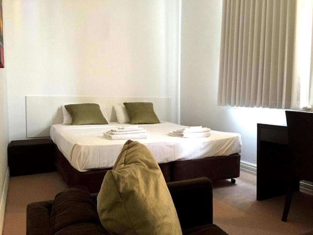 Wallaby Backpackers Hostel Perth - Note - Valid Passport Required To Check In - Buitenkant foto