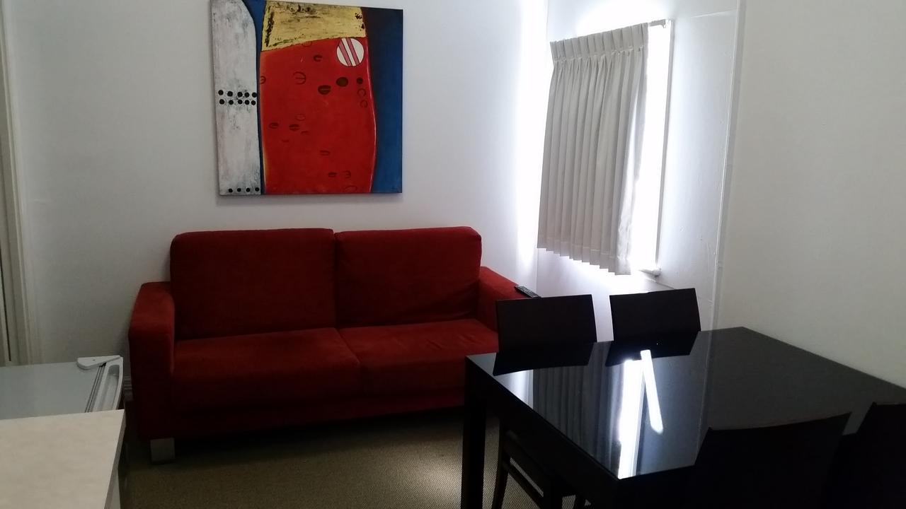 Wallaby Backpackers Hostel Perth - Note - Valid Passport Required To Check In - Buitenkant foto